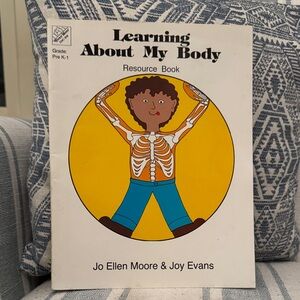 🏖️2/$5🏖️Learning About My Body Resource Book,          grade pre-k-1